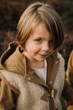 Afbeelding in Gallery-weergave laden, Alwero Bodywarmer Gilet Wol Beige Kids
