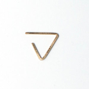 Hammered Triangle hoop //ONE PIECE